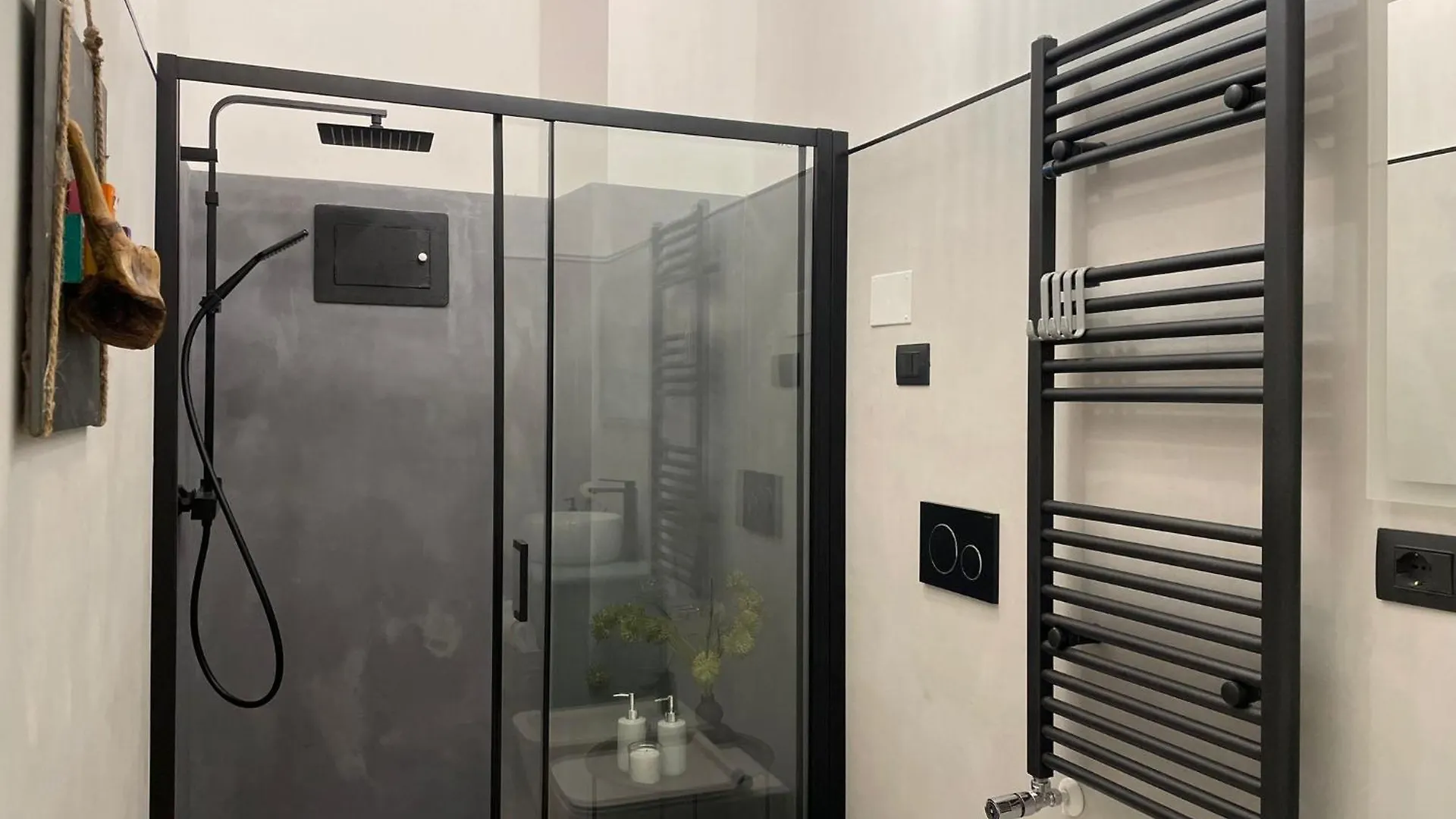 Erbe12 Loft&Park Lägenhet Genua